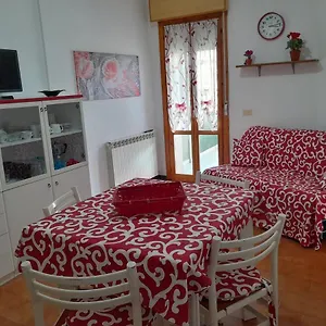 Tra Cinque Terre E Versilia Marinella di Sarzana
