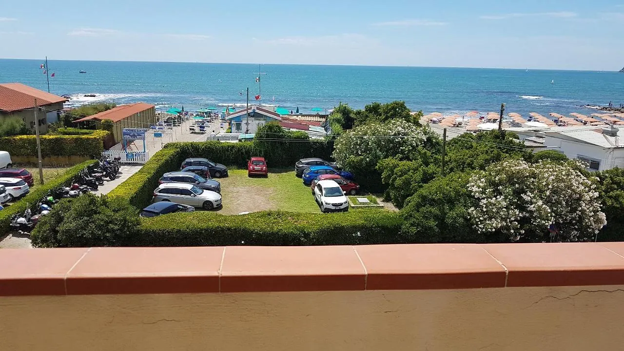 Casa Bea Marinella Apartment Marinella di Sarzana